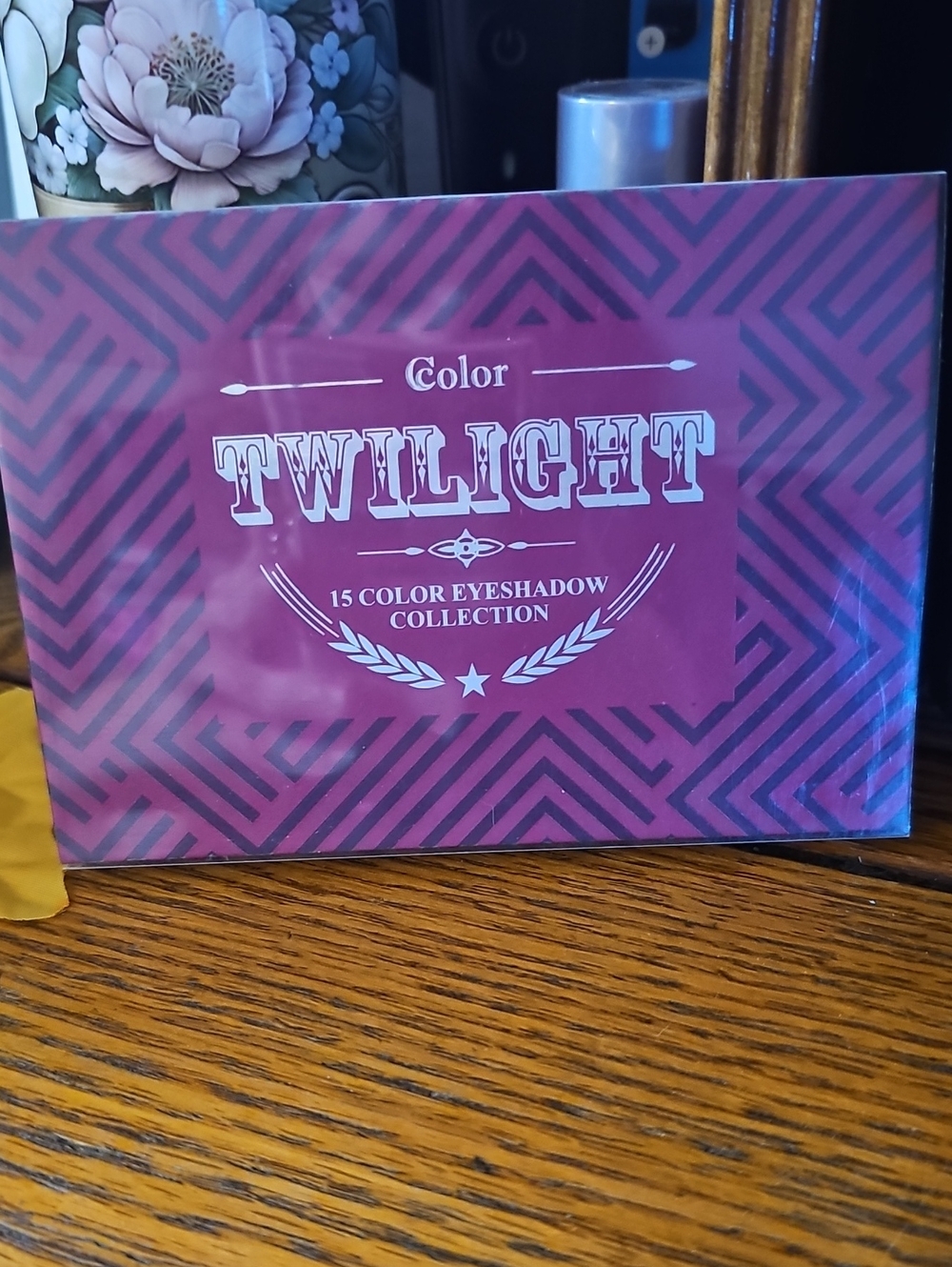 15-Color Eyeshadow Palette - Pink Shades
